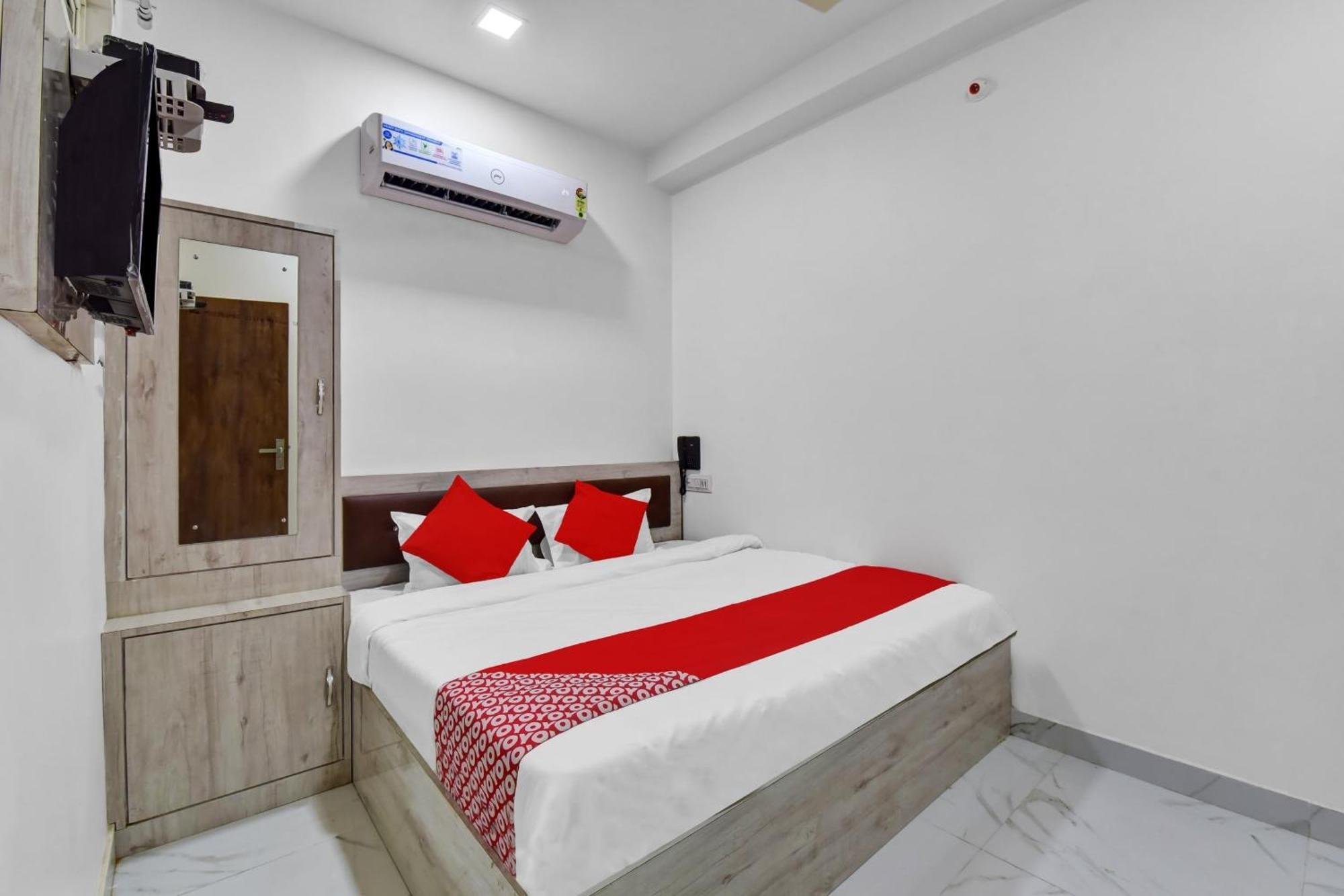 Hotel O Grand L M Ádzsmir Kültér fotó